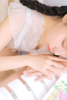 请别相信他免费喜剧电影在线观看